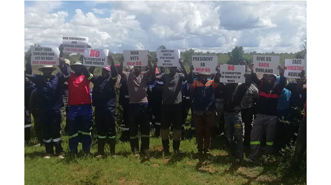 Provincial mining director sucked into wrangle