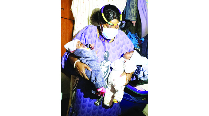 First Lady brings cheer to Mhangura