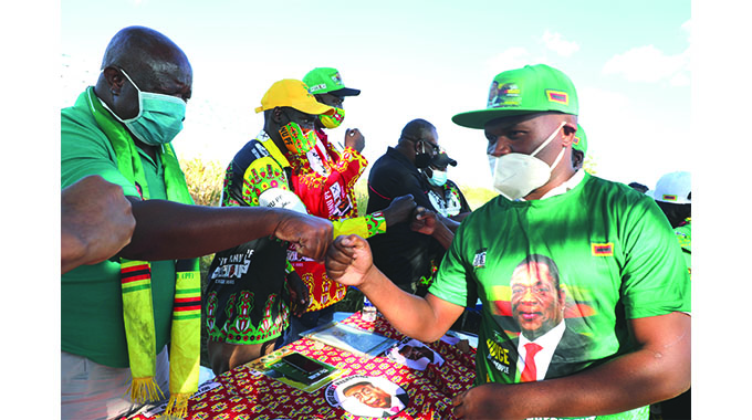 300 Cowdray Park opposition members join Zanu-PF