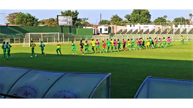 FC Platinum resume training