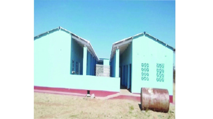 Sigola Primary gets computers