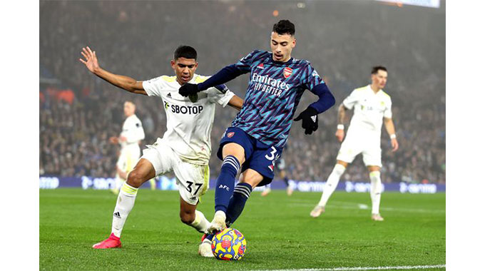Martinelli helps Arsenal win at Leeds