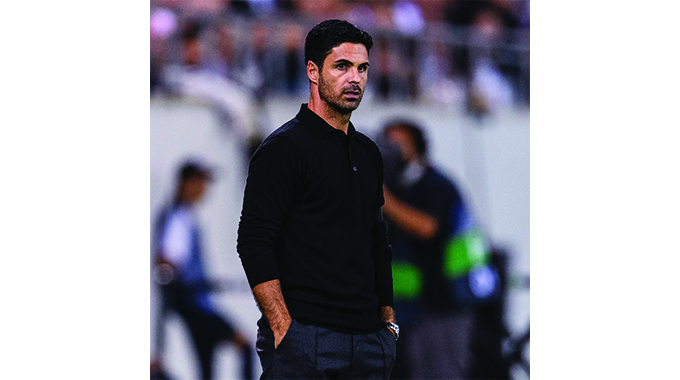 Arteta wants Arsenal to seize title chance as Premier League returns