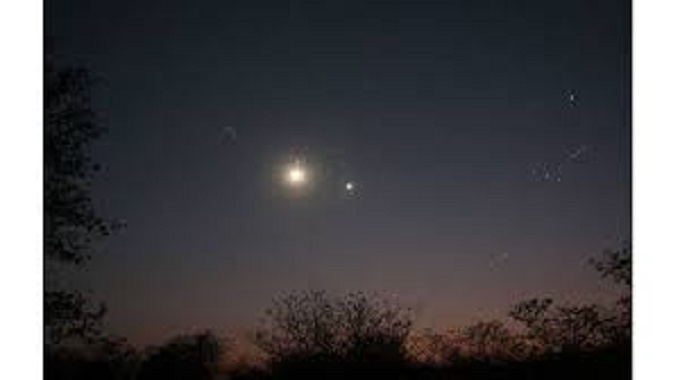 Journey to the stars: Narratives born of perceptions of the moon