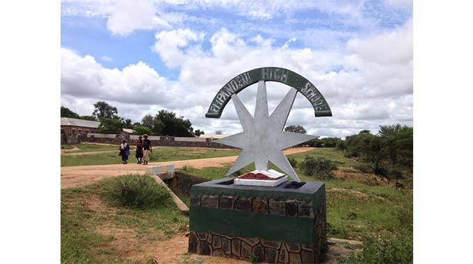 Empandeni High School receives 44 solar geysers