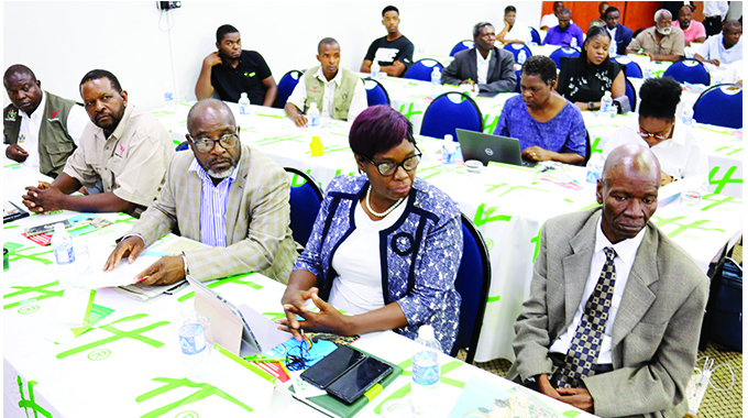 Miners urged to sell minerals formally
