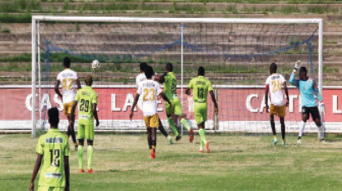 Chiefs, Diamonds in four goal thriller