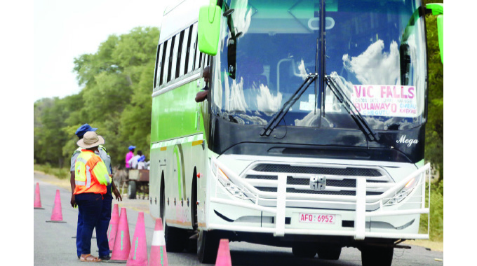 Fourteen injured in Easter bus accident