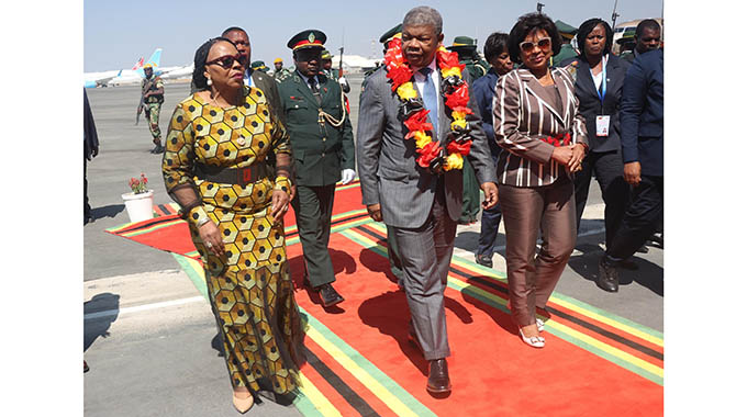 SADC’S outgoing chairman arrives for Summit