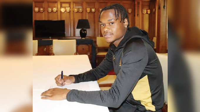Know Your Warriors – Dlamini signs first-ever contract