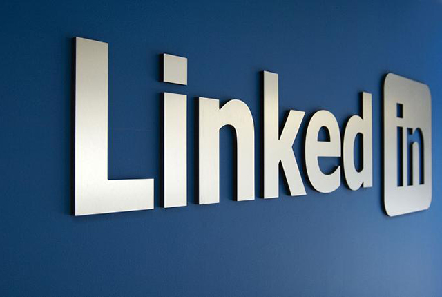 Russia starts blocking LinkedIn website