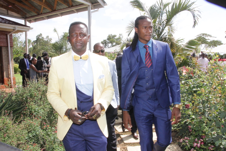 Ex-wife causes stir at Sulu’s wedding