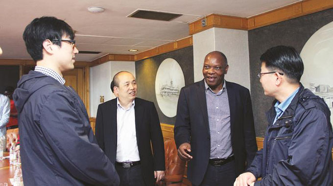Chinese delegation jets in for $1,2bn deal