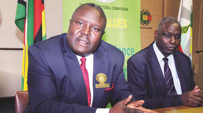 Chiefs retain Charumbira, Mtshane