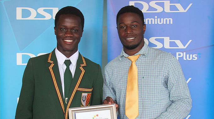 Eutelsat Star winners receive prizes