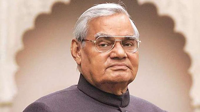 3-time Indian PM Vajpayee dies