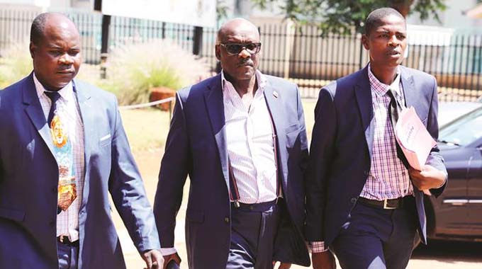 Parirenyatwa application thrown out