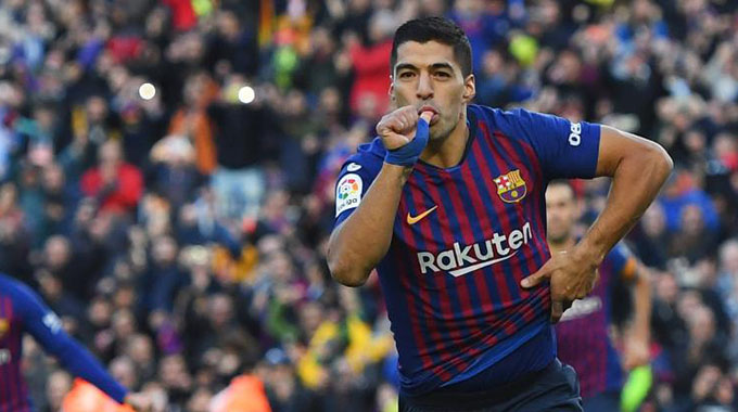 Luis Suarez hits out at weak Barcelona