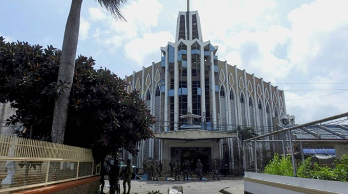 Islamist militants prime suspects in cathedral bombing