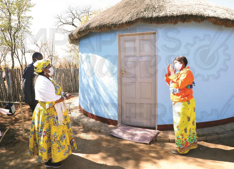 First Lady takes awareness to San community