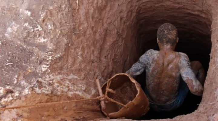 OMAKOROKOZA DIE IN SHRUGWI MINE COLLAPSE: Gold hunt turns deadly at Chengxi Mine