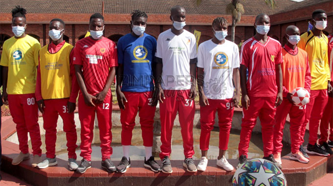 Black Rhinos unveil squad, kit