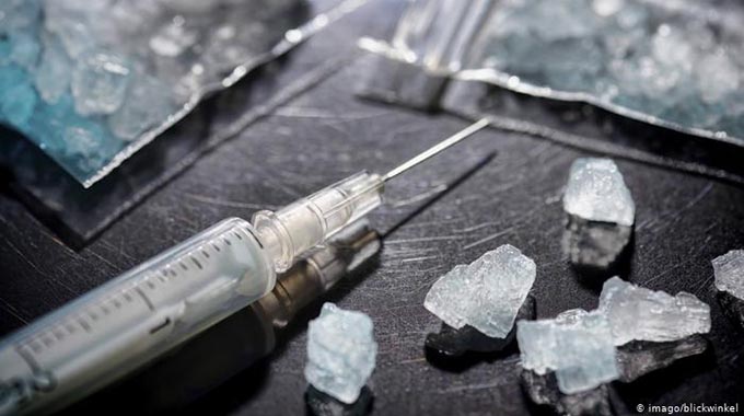 Ingozi eMabuthweni. . . Inina lihotsha i-crystal meth, limunyise usane luvuke lufile
