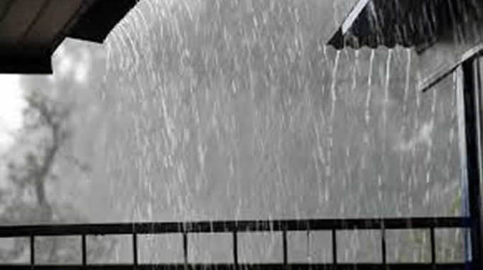 Heavy rains cause floods in Pretoria
