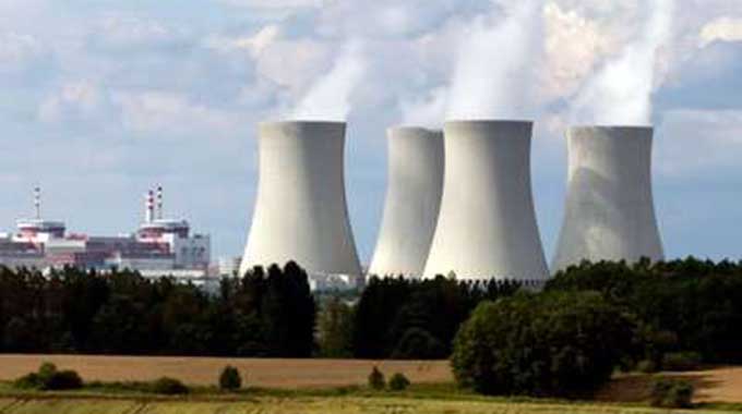 France halts nuclear reactors, faces power cuts