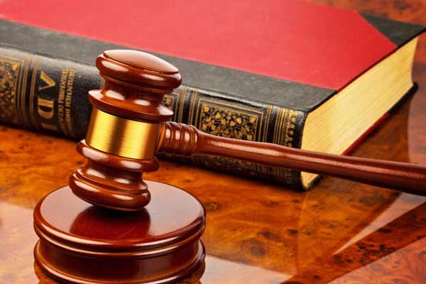 The pair’s disagreement over boundary lines and access paths had persisted for several years