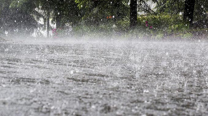 Met department warns of heavy rains, thunderstorms, lightning