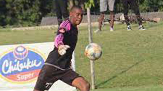 DeMbare, Scottland to warm-up stage