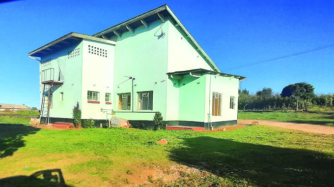 Bar-turned-clinic to benefit 10 000