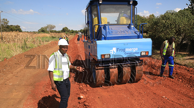 Govt opens up opportunities for young road contractors