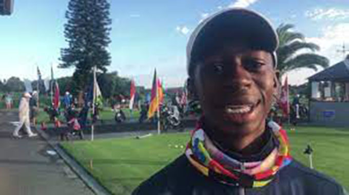 Heritage pupil wins golf tourney