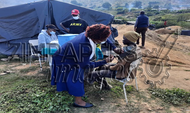 Covid-19: Vaccines reach neglected settlements