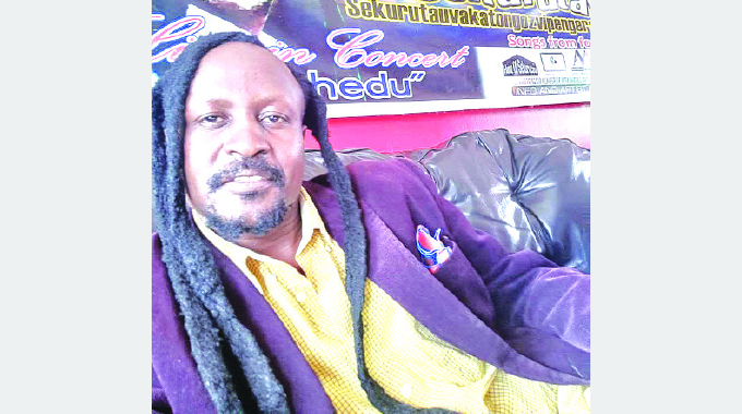 ‘Sekurutau’ returns to showbiz