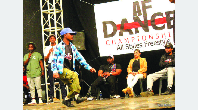 Moyo emerges top in dancing competition