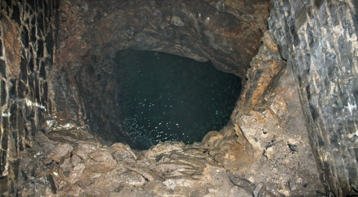 Mazowe miner falls into a 20-metre-deep mine while relieving himself