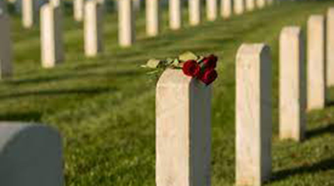 Man plans own funeral, digs his grave