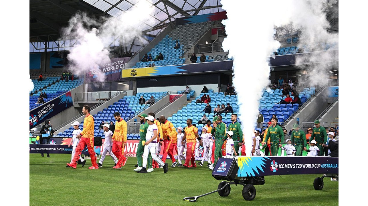 Chevrons, Proteas clash suffer rain delay