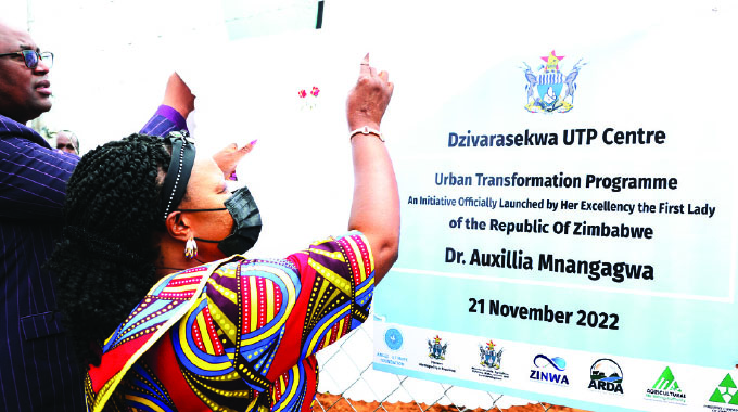 Jubilation as First Lady rolls out empowerment projects for urbanites
