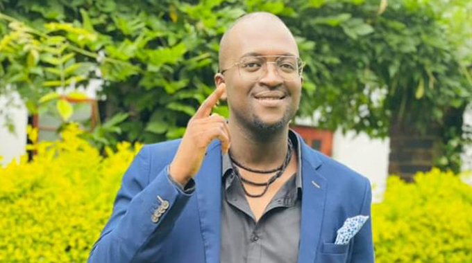 SA’s singing cop wins Idols