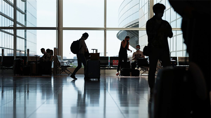 Airlines see return to profit next year