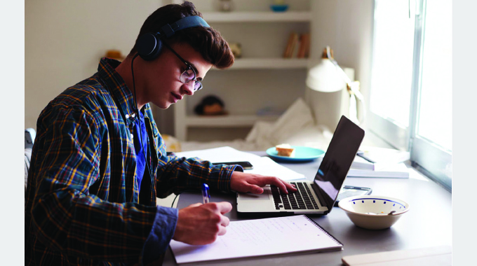 How to help pupils study using social media