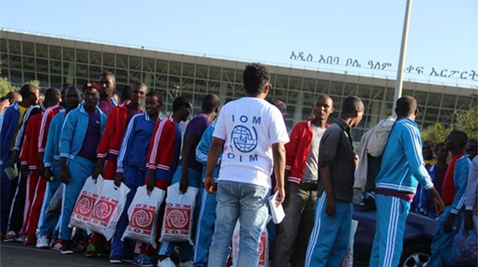 Over 100 000 Ethiopian migrants return home