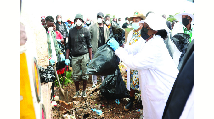 Everyone has role to keep environment clean: First Lady