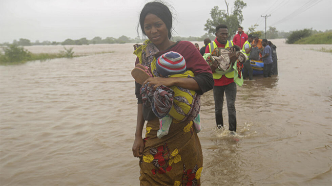 Floods leave 6 dead in Mozambique