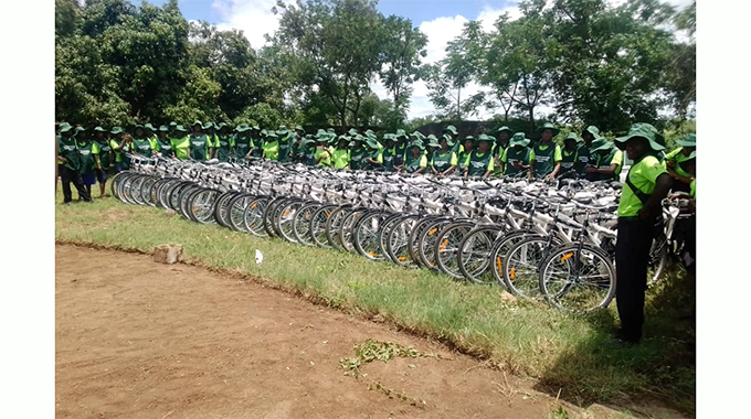 Boon for extension services as lead farmers get 1 175 bicycles