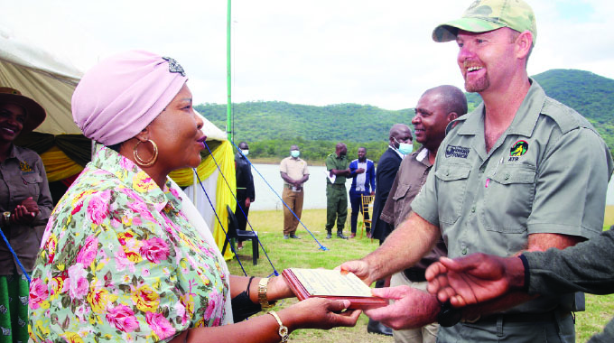 First Lady honours rangers
